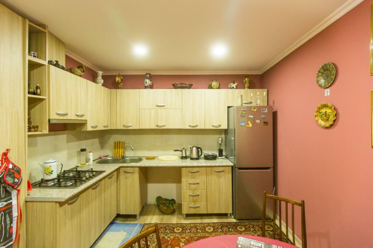 Hotel Mereti à Bordjomi Extérieur photo